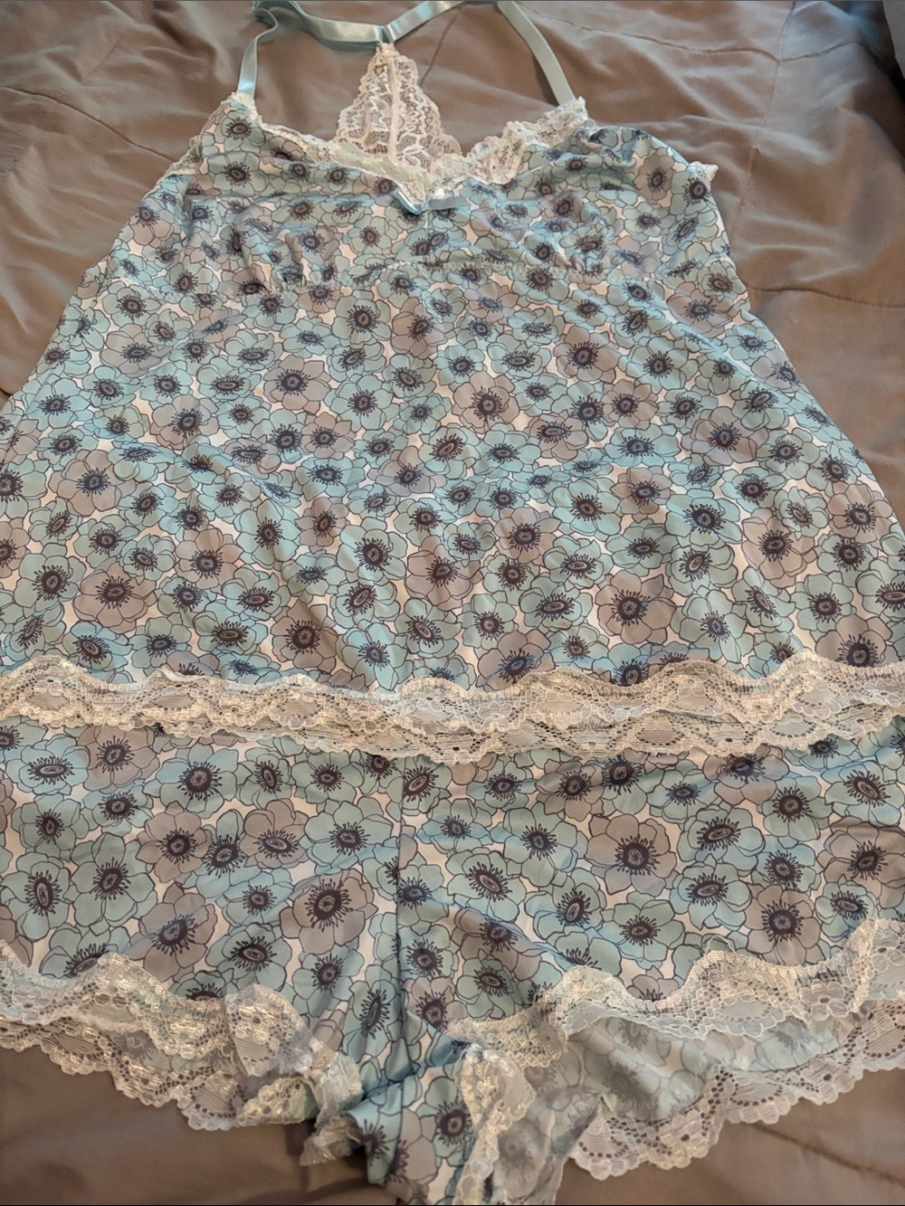 Marilyn Monroe Light Blue Floral Lace-Trim Chemise Set